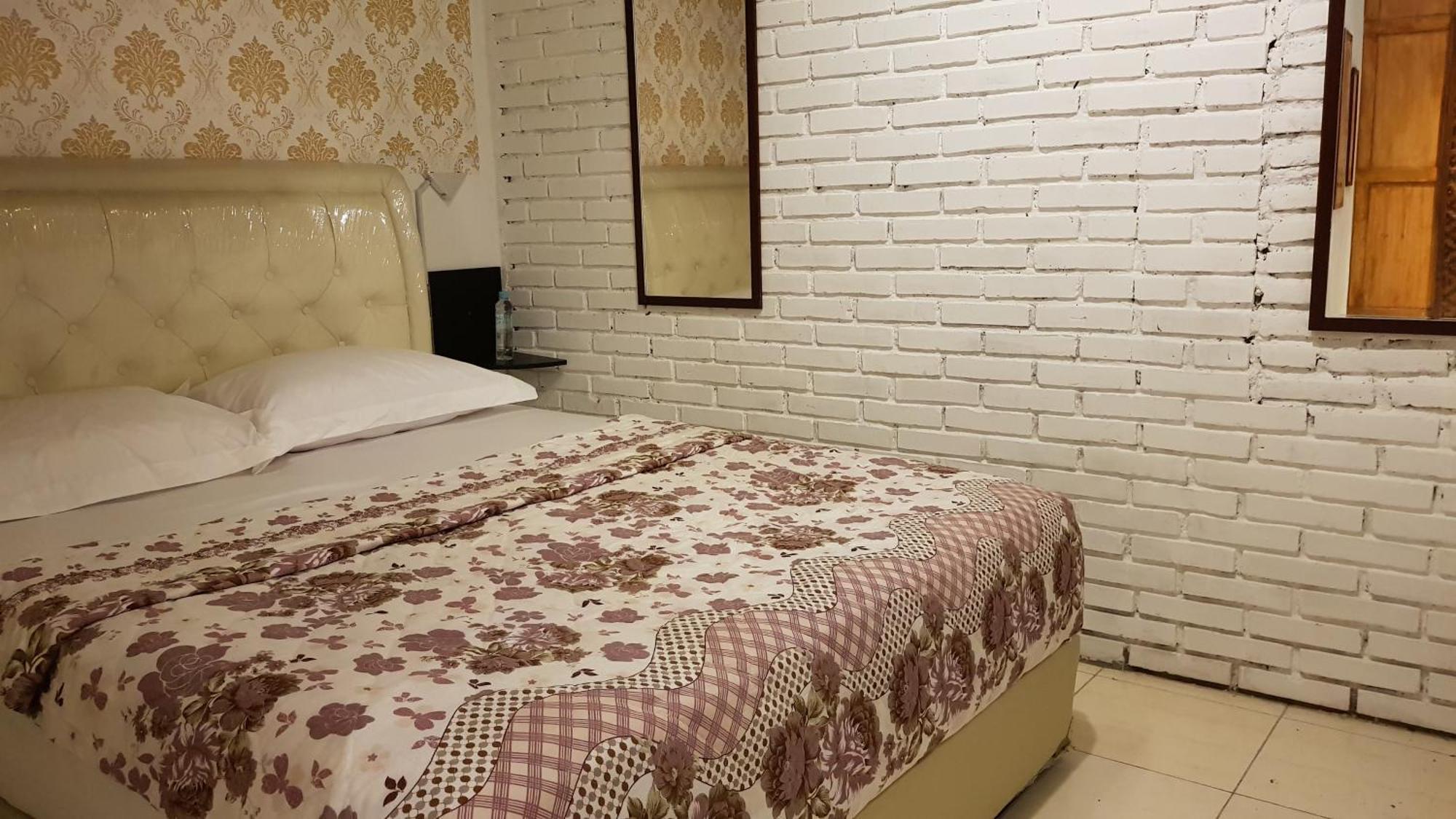 Ethes Coworking - Coliving & Lounge Hotel Ngaglik Kültér fotó